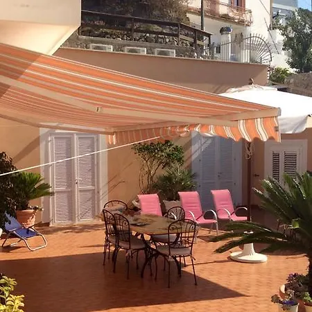Vacanze Falcone Maison d'hôtes Ponza